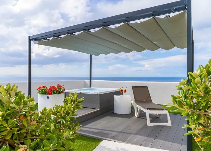 Costa מלון צ'פאלו