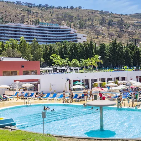 Costa 4* Чефалу