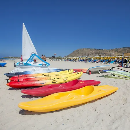 Costa מלון צ'פאלו