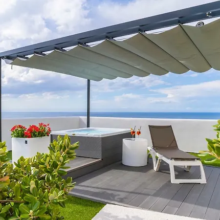 Costa מלון צ'פאלו