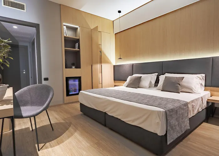 Готель Costa Чефалу