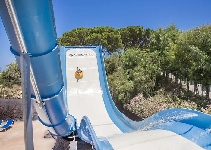 Costa Готель Чефалу